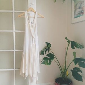 White bebe halter T back dress silk Grecian